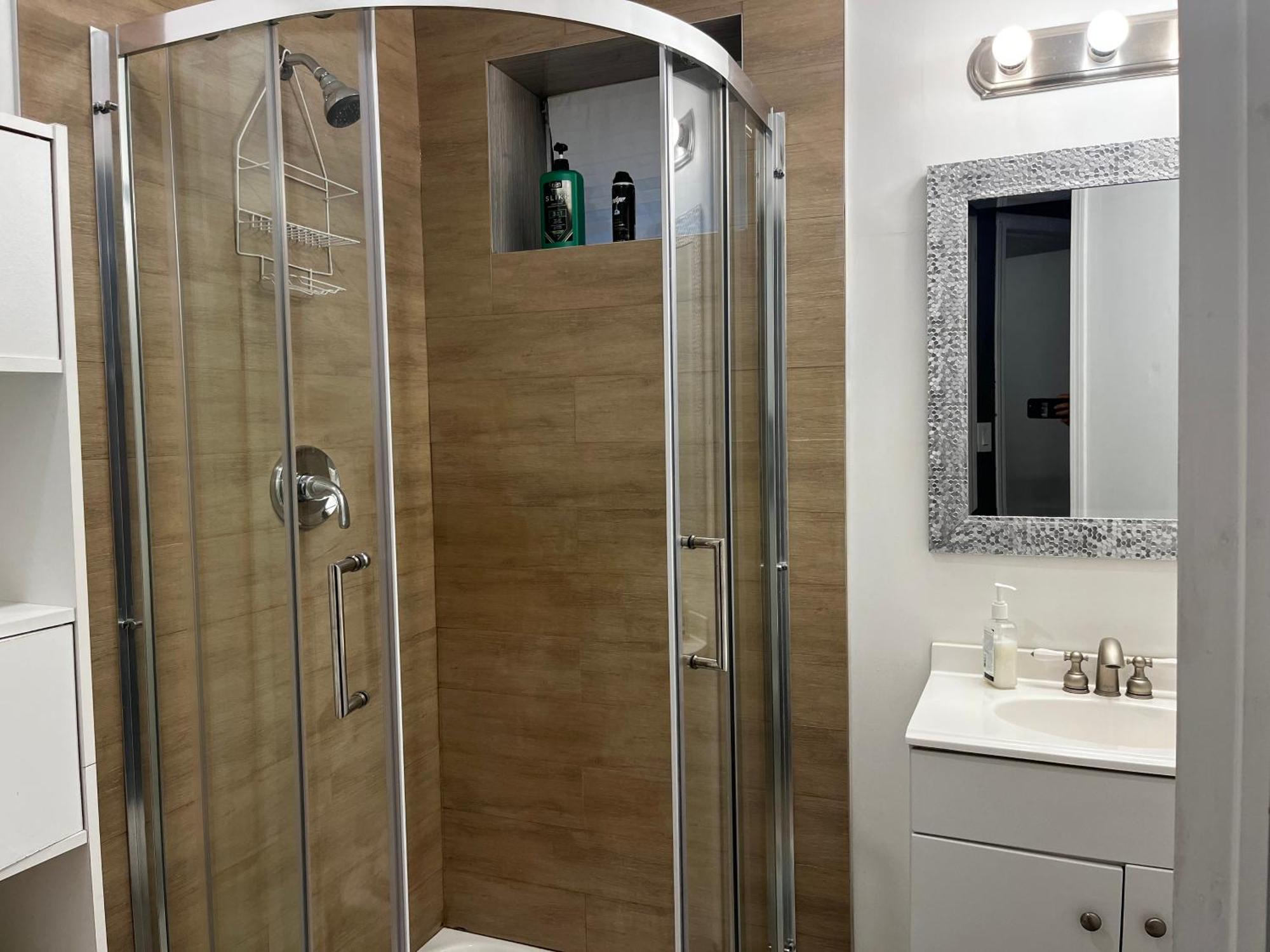 Hidden Valley New Basement Suite With Private Bathroom! YYC Exteriör bild