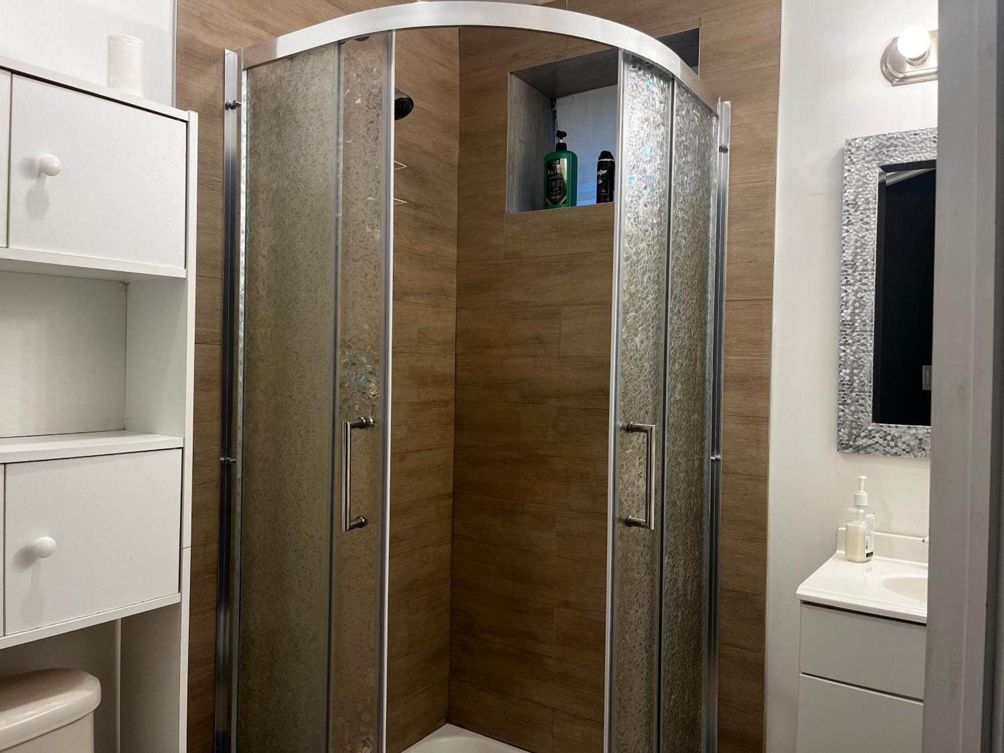 Hidden Valley New Basement Suite With Private Bathroom! YYC Exteriör bild